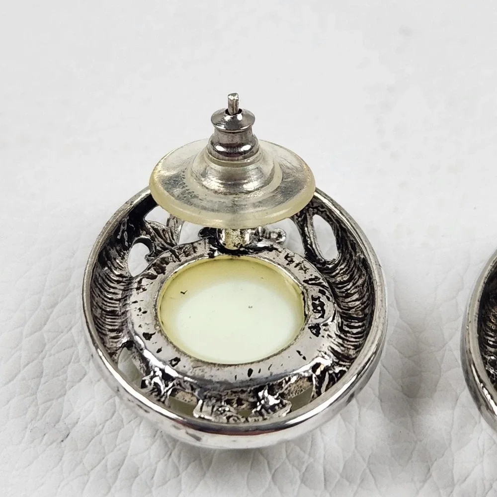 Vintage Jewelry Set Pendant and Earrings Lime Green Silver Tone Scrollwork